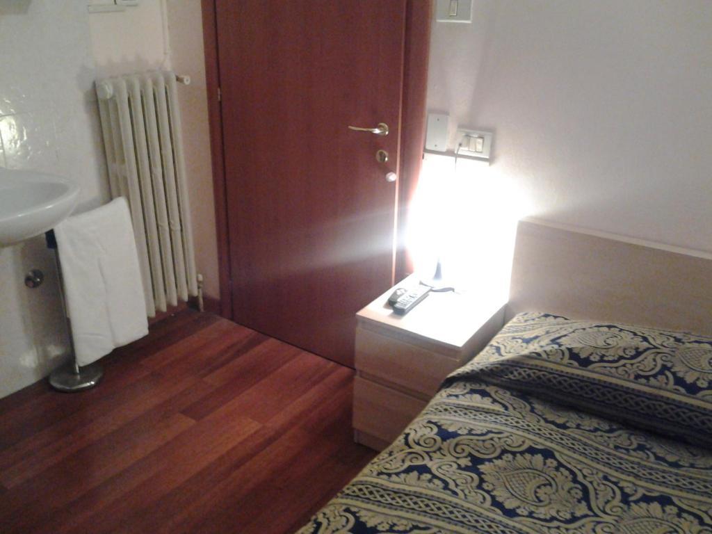 Hotel Perla 볼로냐 객실 사진